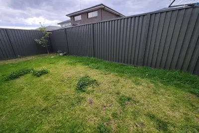 Image de Luxury 5 Bedrooms Schofields Home- 5-10mins to Station and shops, Cafes