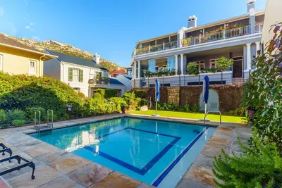 Image de Majestic Townhouse 9 - Kalk Bay seaside living