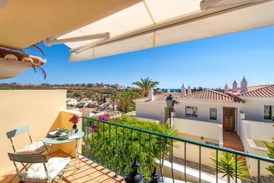 Attractive apartment near the  beach and town centre, Ac, fibre optic internet