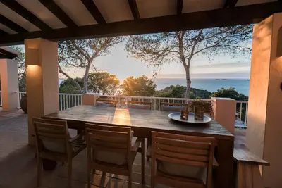 Lovely villa with stunning sea views, 600 meters from the Cala Vadella beach