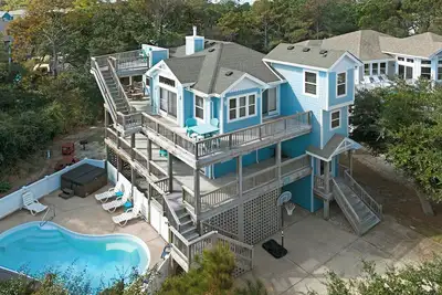 Image de Salty Suite: Private Pool | Hot Tub | Dog-Friendly