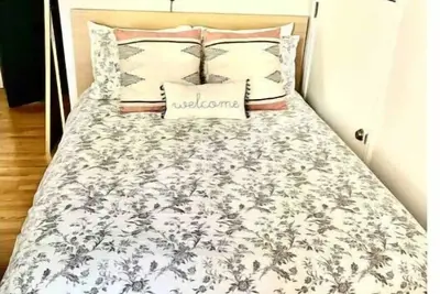 Image de Modern Cottage on 2 Acres - 10 Mins to Cville