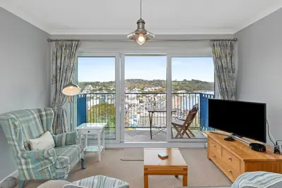 Image de Brynawelon - Wonderful Sea and Harbour Views