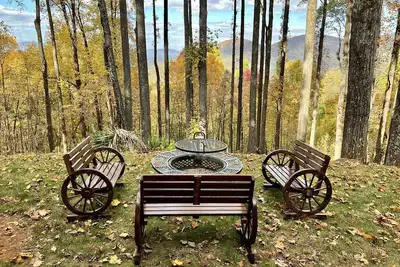 Image de Views - Updated Cabin on Walnut Mountain- Pet Friendly