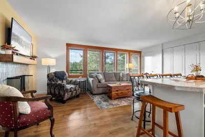 Image de Spacious Resort Condo Just 10 Min from Downtown – Onsite Amenities Galore!