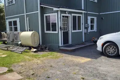 Image de Cozy 3 Bedroom Waterfront Camp with Nearby Trails