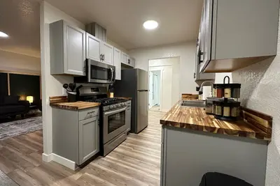 Image de Dellwood Den- Your Pet & Family Friendly 1 Floor Ak basecamp by downtown Wasilla