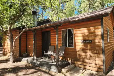 Image de Great Fishing Steps from Your Door- Maples Cabin