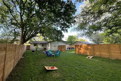 Image de Fun Group Travel Retreat