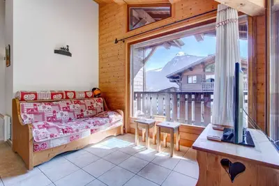 Image de 2ème étage, balcon, télévision, 51m², Morzine