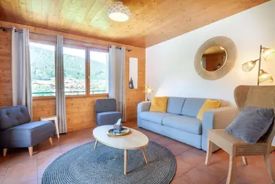 Image de Rez-de-chaussée, vue montagne, balcon, parking, télévision, 64m², Morzine