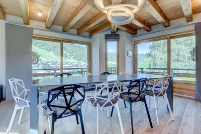 Image de Chalet, remise en forme, sauna, terrasse, balcon, parking, télévision, 232m², Morzine