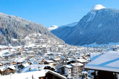 Image de 3ème étage, balcon, télévision, 45m², Morzine