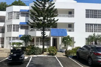 Image de Near the beach and restaurants, quiet and secure neighborhood, 3rd floor