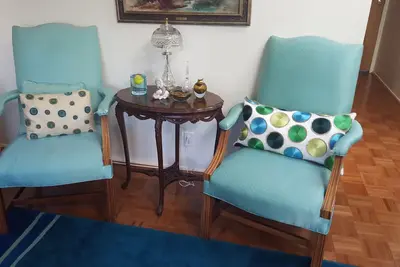 Image de Sophisticated 2br with parking - centrally located!