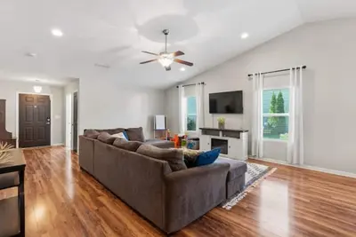 Peaceful Park House