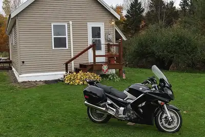 Image de A cute Cottage, walk, explore, relax, unplug, read, bike in a beautiful setting.