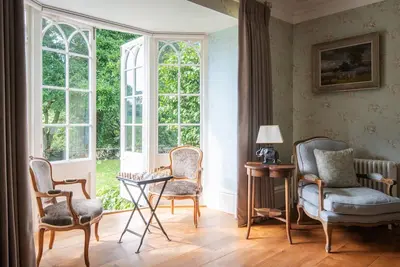 Image de Harlequin House -  a house that sleeps 18 guests  in 9 bedrooms