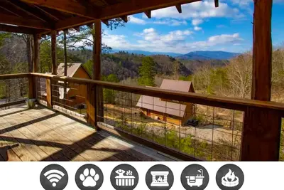 Pop's Perch: Free Attraction Tickets, Pet Friendly, Hot tub, Peaceful and Quiet