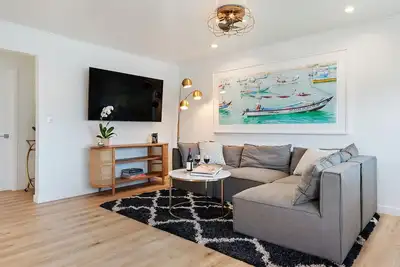 Image de The Sun of Carp! 2bd 1ba, 2 Blocks to Beach, Walk Everywhere!