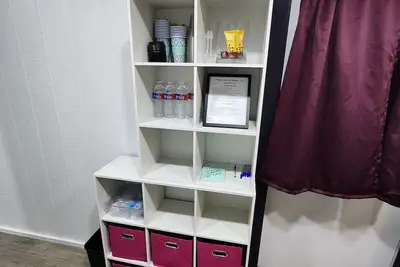 Image de Sea container tiny home that doesn't feel tiny!