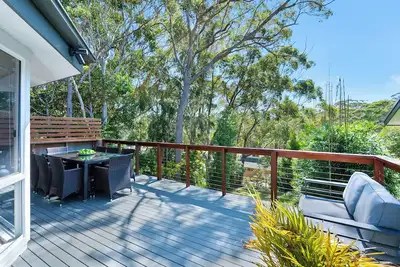 Image de Sunnyside: Spacious, relaxed, beach house, walk to Greenfield Beach, Jervis Bay