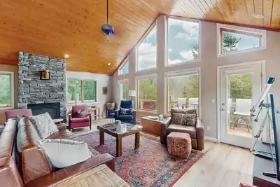 Image de Secluded Mountain Cabin w/ Hot Tub, Fireplace & Stargazing Deck near Breck