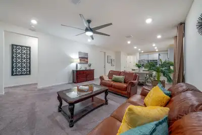 Image de Oro Valley / Garage / 2 Br 2ba / Office / Fenced