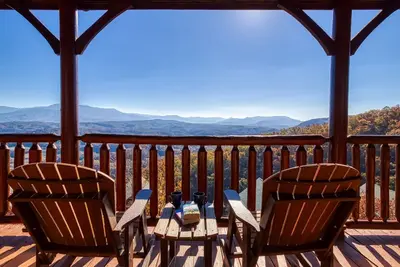 Image de Hot Tub with Views + a Game Room! - Bigfoot's Vista Views