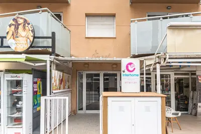 Image de Joli appartement pour 5 personnes avec climatisation, Wifi, Tv et balcon