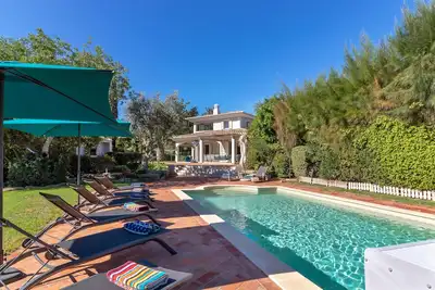 Image de Villa Soalheira - à pied de la plage, de la piscine privée et des jardins