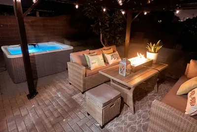 Image de Modern Retreat w/ Private Spa, Arcade, near Disney, Convention Center & Beaches\n