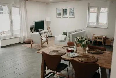 Image de Familienfreundlicher Bungalow in Ruhiger Lage. Neu Renoviert!