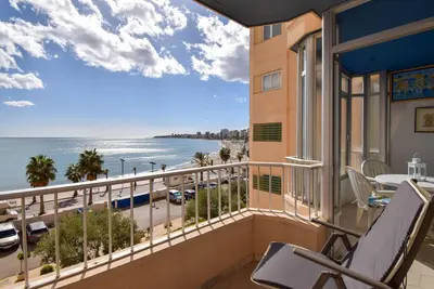 Image de Ref 220 Beach front apartment with 2 bedrooms and sea views in Torreblanca