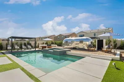 Image de The Polo House - Air Stream Wonder! This is the ultimate desert destination, brand new everything