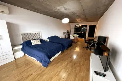 Image de Studio avec Piscine à Palerme