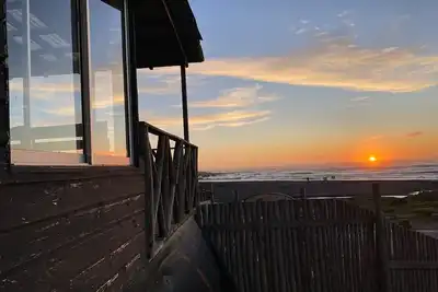 Image de Beachfront House/ Surf & Sun in Pichilemu- Infiernillo. Pet Friendly!