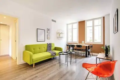 Image de Bright 2 bedroom in the best area of Barcelona.