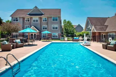 Image de 3 Spacious 2br Suites Near Dorney Park & Wildwater Kingdom - Free Breakfast