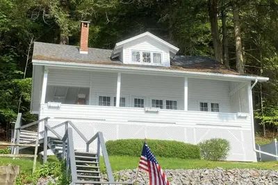 Image de Spectacular private waterfront ~ Otsego Lake ~