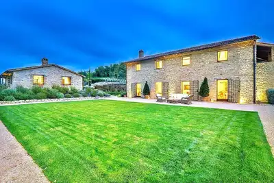 Image de Villa Serena - Six Chambres Villa, Couchages 12