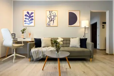 Image de Thunderstorm | Spacious 2br Apt at Piata Romana