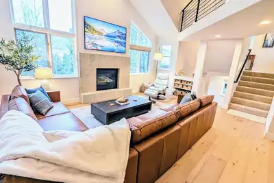 Image de Epic Mountainside Vacation Home, Perfect for Families/Groups, Spacious 4br!