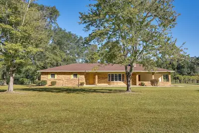 Image de Vintage Chipley Getaway on Large Private Property