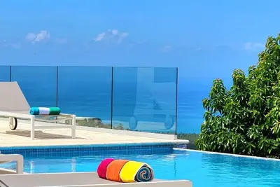 Image de Villa Chanel entre luxe et volupté - 6 Ch - 7 Sdb - 10mn centre plages - restos