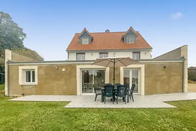 Image de Belle maison à Carly avec Wi-Fi