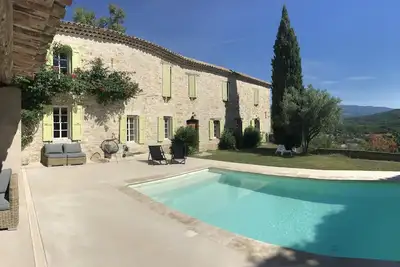 Image de Large country house in a village in the Lubéron park, Forcalquier country