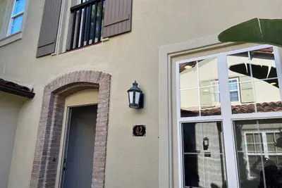 Cozy home in Turtle Ridge - just 10 minutes from the beach! ! !