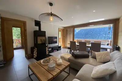 Image de Impérial A201: T4 cosy au Roitet avec poêle à bois