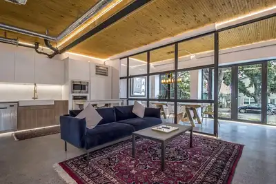 Image de Cozy, spa B&B, executive suite 2 bdr/2 bath